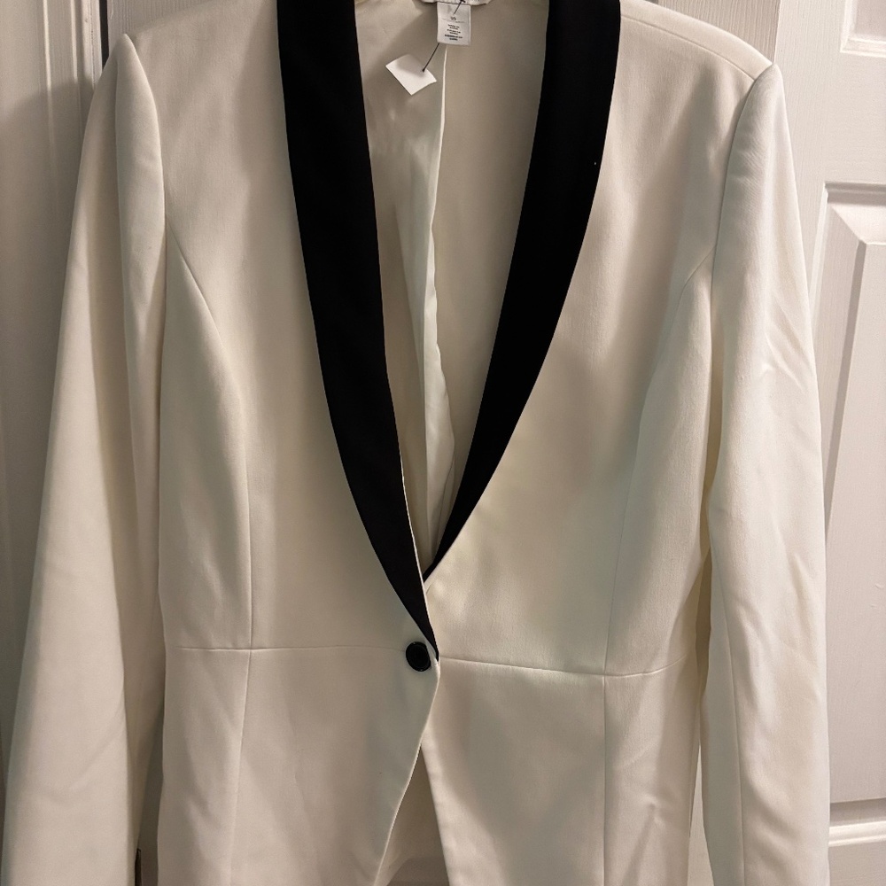 White House | Black Market White & Black Blazer Size 10